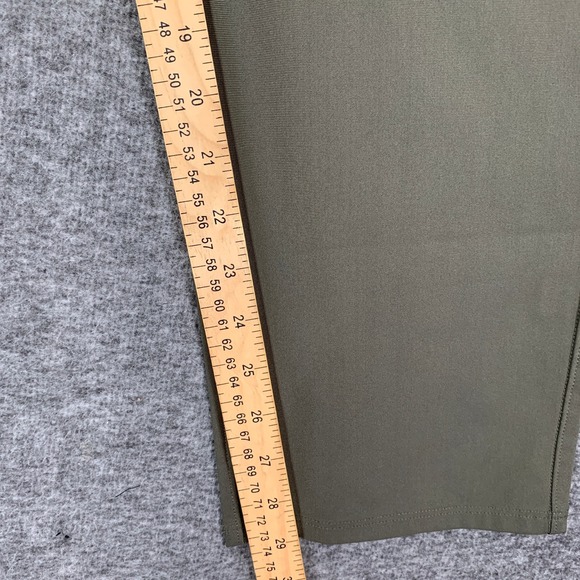 Vuori Meta Pants Men 38x29 Green Chino Trousers Performance Modern - Picture 9 of 14